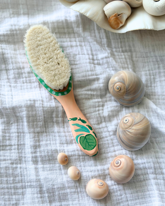 Alligator Baby Brush