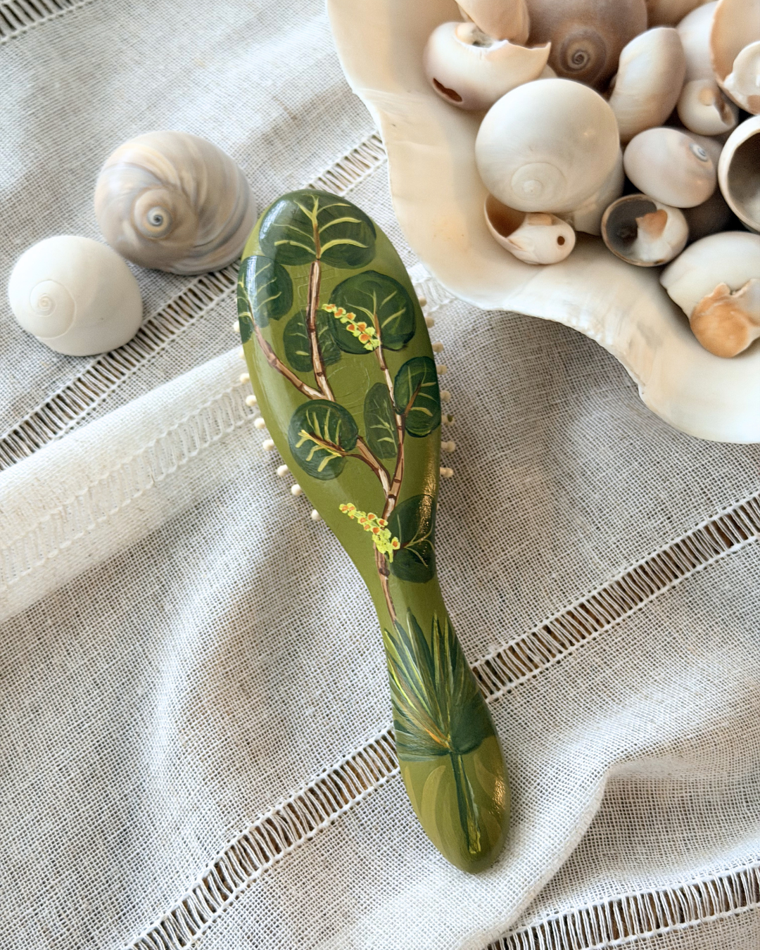 Island Flora Baby Brush